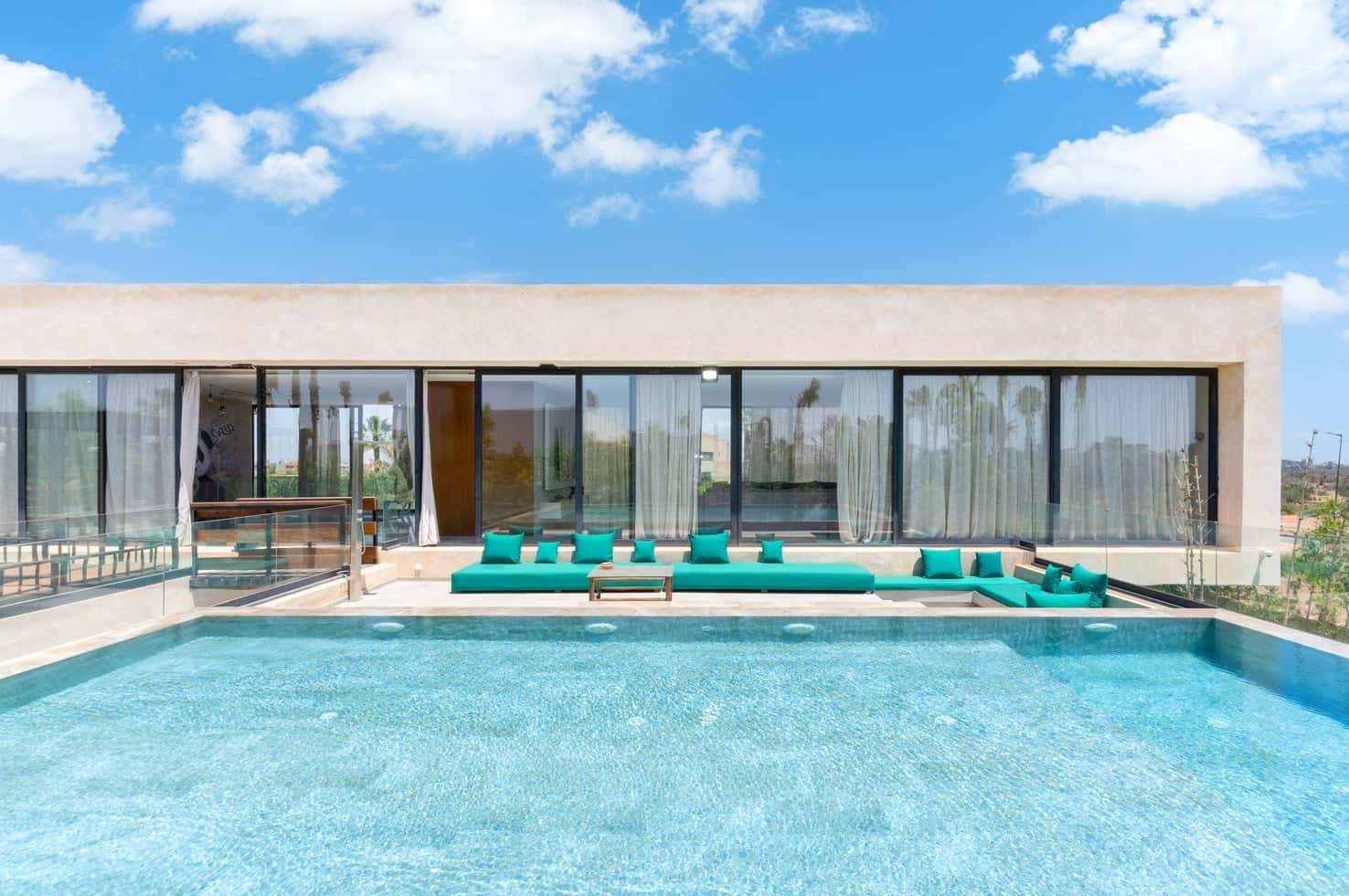 HÔTELS & RESORTS